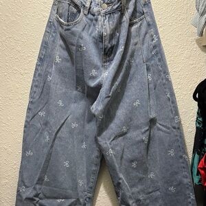 Wide Leg Jeans with Bows